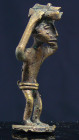 Afrique - Côte d'Ivoire et Ghana, Akan - Poids en bronze servant à peser l'or - 1ère moitié du XXe siècle
Poids antropomorphe en bronze représentant ...