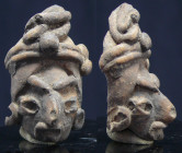 Précolombien - Mexique - Tête en terre cuite - 1200 av. / 200 ap. J.-C.
Très jolie tête en terre cuite de couleur marron flammé. Le visage est encadr...