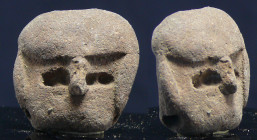 Précolombien - Mexique - Tête en terre cuite - 1200 av. / 200 ap. J.-C.
Tête en terre cuite de couleur brune. Le visage encadré par une coiffe retomb...