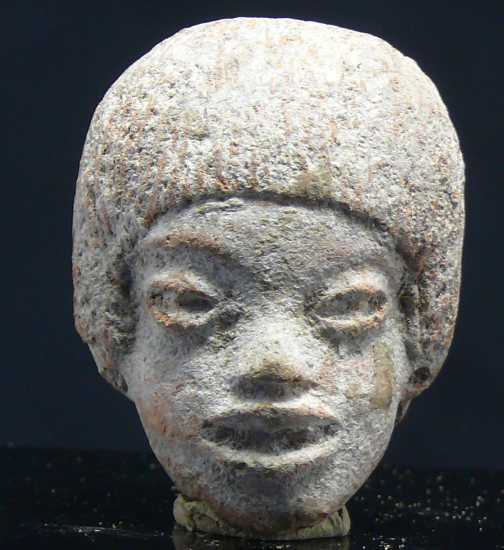 Précolombien - Mexique - Tête en terre cuite - 1200 av. / 200 ap. J.-C.
Tête en...