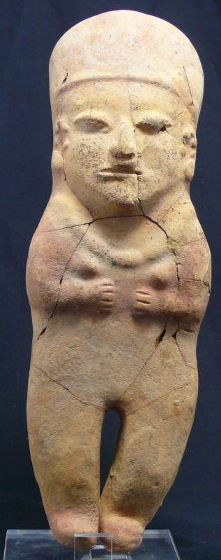Précolombien - Equateur, culture Bahia - Statue ocarina en terre cuite - 500 av....