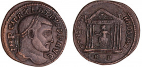 Maxence - Follis (306-312, Cirica) - Temple 
A/ IMP C MAXENTIVS P F AVG Buste lauré à droite. 
R/ CONSER VRB SVAE // RP Temple à six colonnes. Au mi...