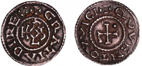 Charles II Le Chauve (840-877) - Denier (Quentovic)
A/ + GRATIA D-I REX Monogramme de Karolus.
R/ + QVVENTOVVIC Croix cantonnée de deux points.
TTB...