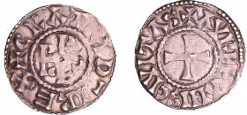 Raoul (923-936) - Denier (Orléans)
A/ + GRATIA D-I REX Monogramme au type Carolin 
R/ + AVRELIANIS CIVITAS Croix.
TTB+
Nou.30d-Dep.733
Ar ; 1.33 ...
