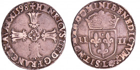 Henri IV (1589-1610) - Quart d'écu à la croix feuillue - 1598 L (Bayonne)
A/ + HENRICVS. IIII. D. G. FRANC. E. NAVA. RX 1598. Croix feuillue avec qua...