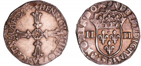 Henri IV (1589-1610) - Quart d'écu à la croix feuillue - 1604 9 (Rennes)
A/ + HENRICVS IIII D G. FRANC. E. NAVA. RX Croix feuillue avec quadrilobe en...