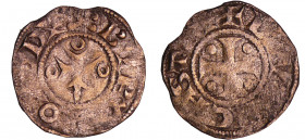 Bourgogne - Eudes I - Denier (Dijon)
Eudes I (1079-1102). A/ + ODO DVX BURG croix fiche entre trois annelets.
R/ DIVON CASTRI croix cantonnée de qua...