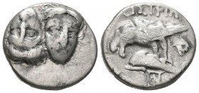 TRACIA, Istros. Dracma. (Ar. 4,97g/18mm). 400-350 a.C. (Seaby 1669). Anv: Dos cabeza invertidas. Rev: Aguila con delfín a izquierda, encima leyenda gr...