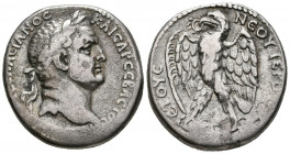 VESPASIANO. Tetradracma. (Ar. 14,01g/27mm). 70-71 d.C. Antioquía. (Prieur 124). Anv: Cabeza laureada de Vespasiano a derecha, alrededor leyenda griega...