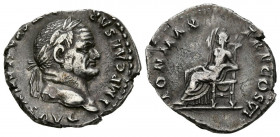 VEPASIANO. Denario (Ar. 3,52g/19mm). 75 d.C. Roma. (RIC II 272). Anv: Busto laureado de Vespasiano a derecha, alrededor leyenda: IMP CAESAR VESPASIANV...