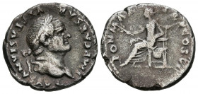 VESPASIANO. Denario. (Ar. 2,78g/19mm). 75 d.C. Roma. (RIC 772). Anv: Cabeza laureada de Vespasiano a derecha, alrededor leyenda: IMP CAESAR VESPASIANV...