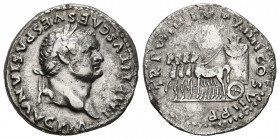 TITO. Denario. (Ar. 3,08g/18mm). 79 d.C. Roma. (RIC 8). Anv: Busto laureado de Tito a derecha, alrededor leyenda: IMP TITVS CAES VESPASIAN AVG P M. Re...