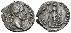 ANTONINO PIO. Denario. (Ar. 2,75g/17mm). 157 d.C. Roma. (RIC 260). Anv: Cabeza laureada de Antonino Pío a derecha, alrededor leyenda: ANTONINVS AVG PI...