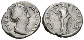 FAUSTINA I. Denario. (Ar. 3,34g/18mm). 141 d.C. Roma. (RIC 344). Anv: Busto diademado y drapeado de Faustina I a derecha, alrededor leyenda: DIVA FAVS...