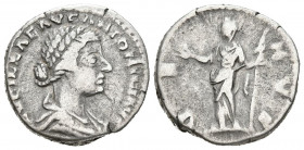 LUCILLA. Denario. (Ar. 3,01g/17mm). 161-169 d.C. Roma. (RIC 784). Anv: Busto drapeado de Lucilla a derecha, alrededor leyeenda: LVCILLAE AVG ANTONINI ...