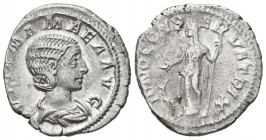 JULIA MAMEA. Denario. (Ar. 2,63g/19mm). 222-235 d.C. Roma. (RIC 343). Anv: Busto drapeado de Julia Mamea a derecha, alrededor leyenda: IVLIA MAMAEA AV...