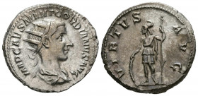 GORDIANO III. Antoniniano. (Ar. 4,66g/22mm). 239 d.C. Roma. (RIC 39). Anv: Busto radiado y drapeado a derecha, alrededor leyenda: IMP CAES M ANT GORDI...