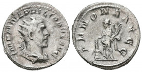 FILIPO I. Antoniniano. (Ar. 3,60g/22mm). 244-247 d.C. Roma. (RIC 28c). Anv: Busto radiado y drapeado de Filipo I a derecha, alrededor leyenda: IMP M I...