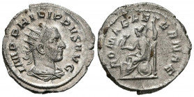 FILIPO I. Antoniniano. (Ar. 3,74g/22mm). 244-247 d.C. Roma. (RIC 44b). Anv: Busto radiado y drapeado de Filipo I a derecha, alrededor leyenda: IMP PHI...