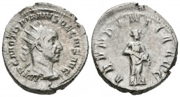 TRAJANO DECIO. Antoniniano. (Ar. 4,74g/24mm). 249-251 d.C. Roma. (RIC 10b). Anv: Busto radiado y drapeado de Trajano Decio a derecha, alrededor leyend...