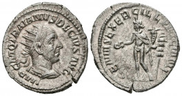 TRAJANO DECIO. Antoniniano. (Ar. 3,72g/22mm). 249-251 d.C. Roma. (RIC 16c). Anv: Busto radiado y drapeado de Trajano Decio a derecha, alrededor leyend...