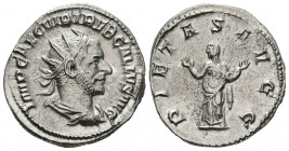 TREBONIANO GALO. Antoniniano. (Ar. 3,47g/21mm). 251-253 d.C. Roma. (RIC 41). Anv: Busto radiado y drapeado de Treboniano Galo a derecha, alrededor ley...