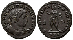 CONSTANTINO I. Follis. (Ae. 3,75g/23mm). 314-315 d.C. Lugdunum. (RIC 16). Anv: Busto laureado y con coraza de Constantino I a derecha, alrededor leyen...