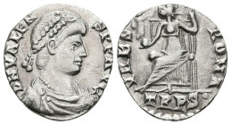 VALENS. Siliqua. (Ar. 1,39g/16mm). 367-375 d.C. Treveri. (RIC 27e). Anv: Busto diademado, drapeado y con coraza de Valens a derecha, alrededor leyenda...