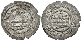 CALIFATO DE CORDOBA, Hisham II al-Muayyad. Dírham. (Ar. 2,69g/25mm). 389H. Al-Andalus. (Vives 541, Frochoso 389.168d). Citando a Amir en II.A. y Muham...