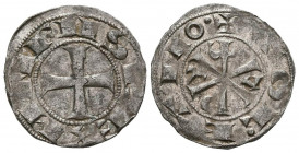 ALFONSO VI (1073-1109). Dinero. (Ar. 1,16g/18mm). S/D. Toledo. (FAB-5). Anv: Cruz patada y alrededor leyenda: ANFVS REX. Rev: Crismón con alfa y omega...