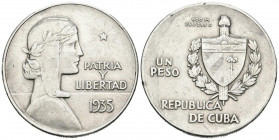 CUBA. 1 Peso. (Ar. 26,70g/38mm). 1935. (Km#22). MBC.