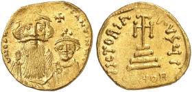 BYZANTINISCHE MÜNZEN. Constans II., 641 - 668. 
Ein drittes Exemplar.
Gold 4,34 g ss