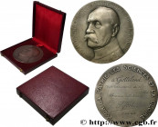 III REPUBLIC
Type : Médaille, Maréchal Foch pour Gotteland 
Date : 1918 
Metal : silver 
Millesimal fineness : 950  ‰
Diameter : 67,5  mm
Weight : 142...