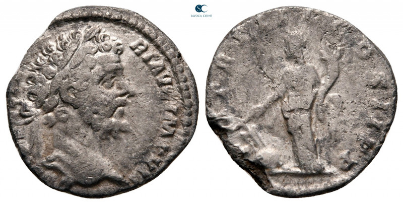 Septimius Severus AD 193-211. Rome
Denarius AR

18 mm, 1,78 g



nearly v...