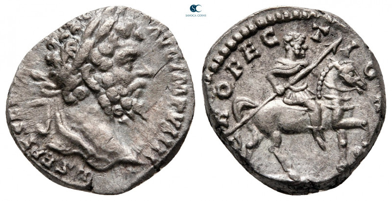 Septimius Severus AD 193-211. Rome
Denarius AR

17 mm, 3,13 g



very fin...