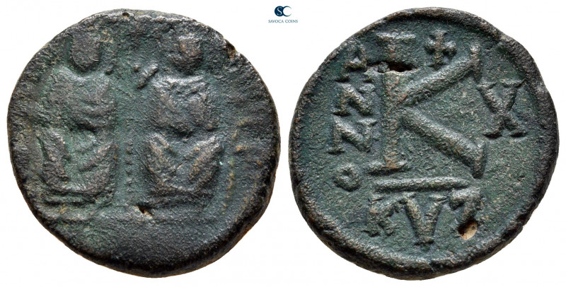 Justin II and Sophia AD 565-578. Cyzicus
Half Follis or 20 Nummi Æ

20 mm, 5,...
