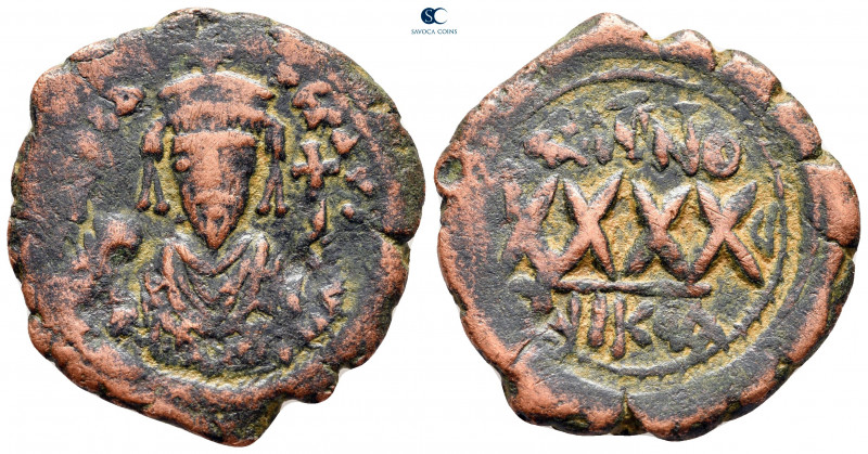 Phocas AD 602-610. Byzantine
Follis Æ

31 mm, 11,49 g



nearly very fine...
