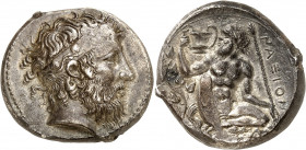 Sicile, Naxos. Tétradrachme vers 430-420. Tête de Dionysos barbu ceinte d'une couronne décorée de feuille de lierre / NAXION Silène nu assis de face, ...
