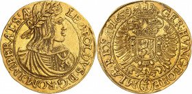Léopold I, 1657-1705. 10 Ducats 1659, Prague. Buste lauré, drapé et cuirassé, à droite / Armoiries couronnées, entourées du collier de l'ordre de la T...