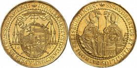 Salzbourg. Johann Ernst, 1687-1709. 12 Ducats 1687, Salzbourg. Armoiries ovales surmontées d'une croix et du chapeau épiscopal. Date de part et d'autr...
