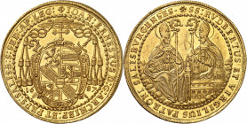 Salzbourg. Johann Ernst, 1687-1709. 6 Ducats 1687, Salzbourg. Armoiries ovales surmontées d'une croix et du chapeau épiscopal. Date de part et d'autre...