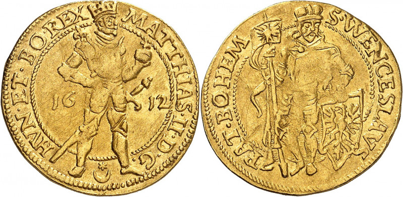 Matthias II, 1612-1619. Ducat 1612, Prague. Le roi en armure debout à gauche, te...