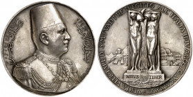 Fuad I, 1922-1936. Médaille en argent commémorant la visite officiel du roi d'Egypte à Rome en 1927, par A. Mistruzzi. Buste en uniforme à droite. Nom...