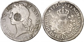 Resello (falso) F7º bajo corona sobre 5 francos de Francia, A (París) de 1750. 28,34 g. BC+.