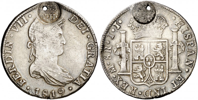 Isabel II. Resello (falso) YII bajo corona sobre 8 reales de México JJ de 1819. ...