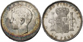 1897. Alfonso XIII. Manila. SGV. 1 peso. (Cal. 81) (Basso 67). 25,10 g. Pátina irisada. MBC+.