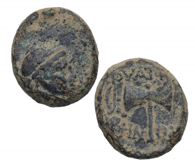 S. II-I aC. 4,20 g. Cabeza de Artemisa /Hacha Doble. RPVAT encima de el hacha. B...