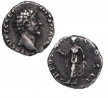 161-180 dC. Marco Aurelio. Roma. Denario. RIC III 437. Ag. 2,86 g. AVRELIVS CAESAR AVG PII F: Cabeza de Marco Aurelio, desnudo, a la derecha / TR POT ...