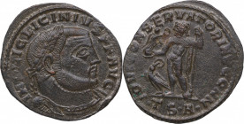315-316. Licinio I. Tesalónica. Follis. Cy84 ric 10. Ae. 3,56 g. / Júpiter con rayos y cetro, a sus pies águila. IOVI CONSERVATORI AVGG y en el campo ...