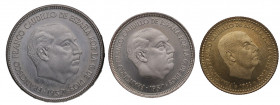 1966*75,1957*75 y 1957*75. Franco (1939-1975). Lote de 3 monedas de 1 5 y 25 pesetas. PROOF. Est.12.